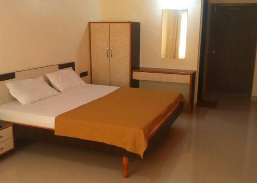 Maharashtra Kashid bedroom